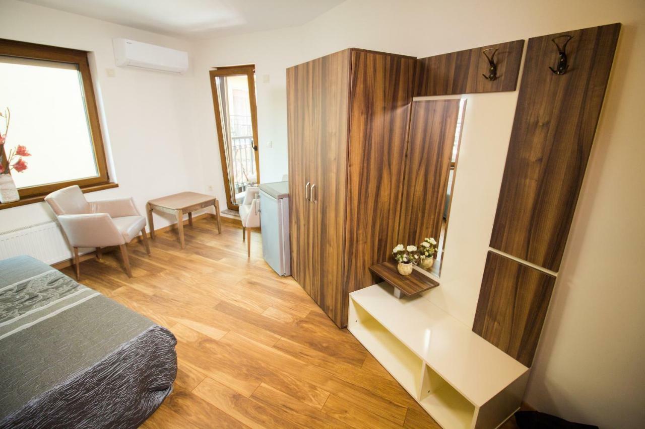 Breeze Guest House Tsjernomorets Eksteriør bilde